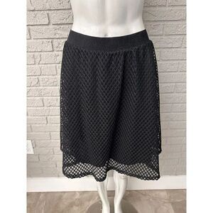 Metrowear Women Black Netted Overlay Mini Skirt Size PXL